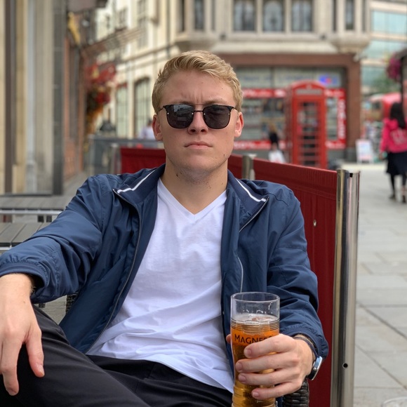 Profile Picture of Connor Bevirt (@wcbevirt) on Poshmark