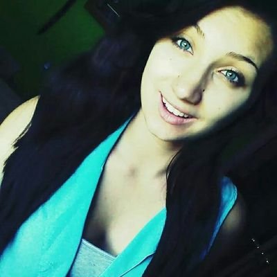 Profile Picture of Jennifer Stapleton (@jthomasstaple) on Twitter
