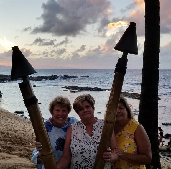 Profile Picture of Robin Quesada-cleary (@robincleary2210) on Poshmark