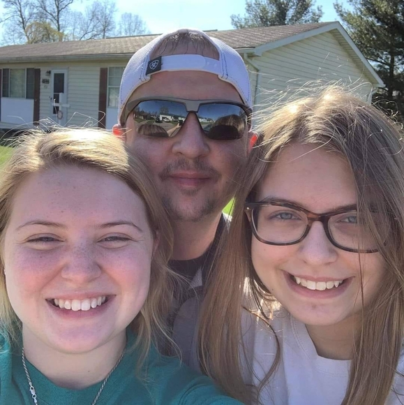 Profile Picture of Dave Gillis (@gillisdl) on Poshmark