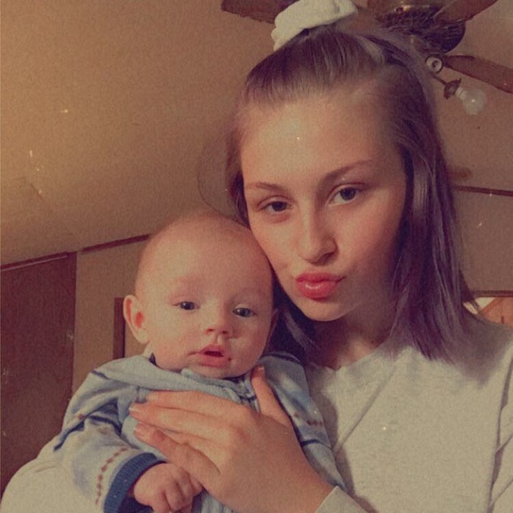 Starr Zike - Poshmark Profile Picture of Starr Zike (@s_marie0602) on Poshmark