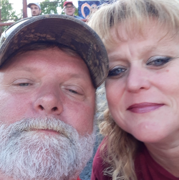 Profile Picture of Lee Danner (@leedanner836) on Poshmark