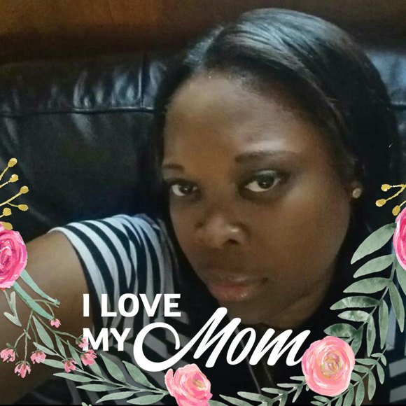 Profile Picture of Juline Bennett (@mclachlan) on Poshmark