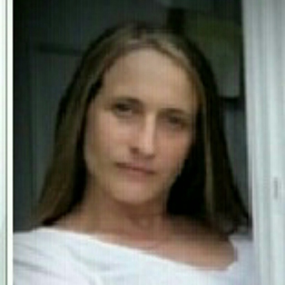 Profile Picture of Tonya rodriguez Gary hall (@trod1978) on Poshmark