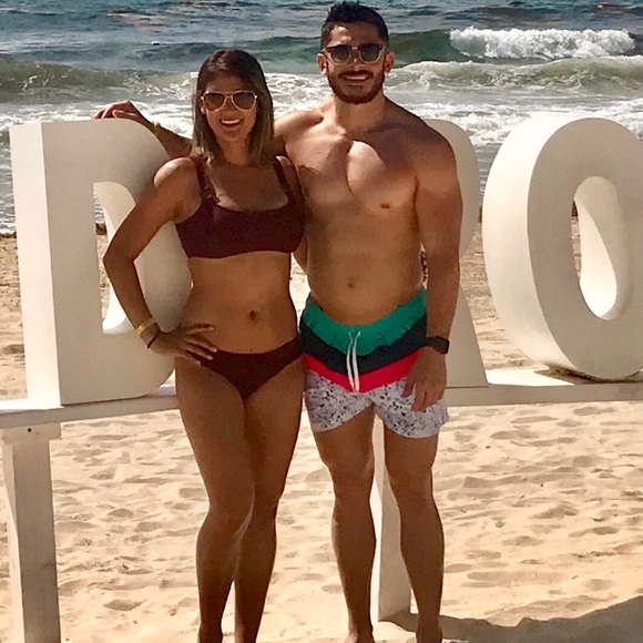 Profile Picture of Mark Molina (@mamolina7789) on Poshmark