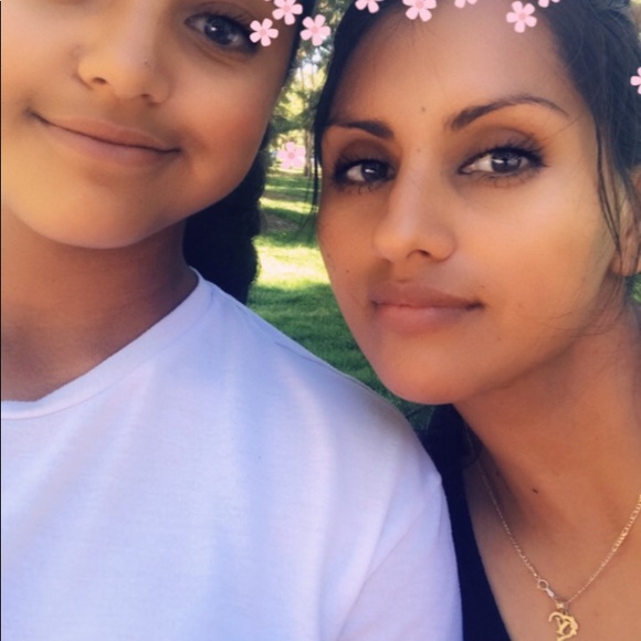 Yesenia Esquivel - Poshmark Profile Picture of Yesenia Esquivel (@yessi0512) on Poshmark