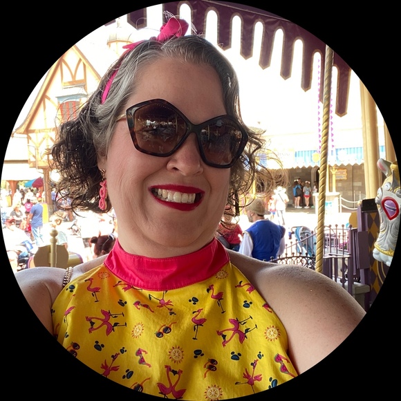 Profile Picture of Stephanie Cartner (@pompomgirl05) on Poshmark