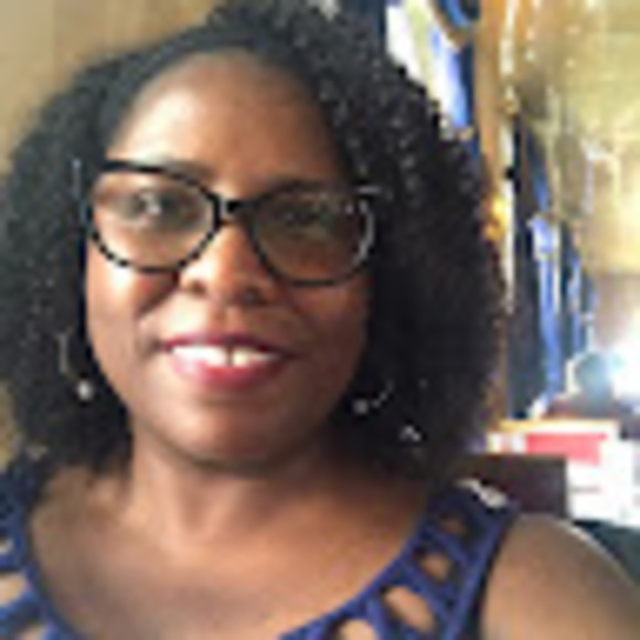 Profile Picture of Yolanda Jennings (@yojengs11) on Poshmark