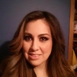 Profile Picture of Lupe Luna (@lupe0106) on Twitter