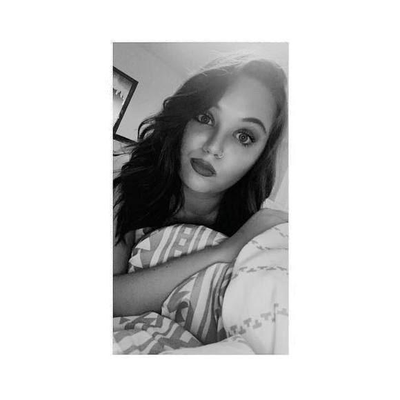 Profile Picture of Kyara Cramond (@kiiks18) on Poshmark