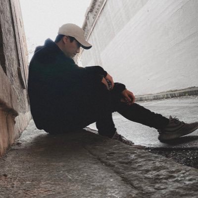 Profile Picture of Michael Nguyen (@mikenguyen313) on Twitter