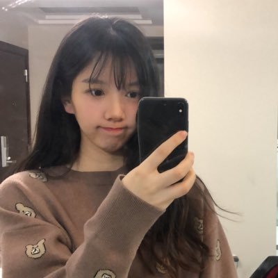 Profile Picture of Julia Cao (@JuliaCao_) on Twitter