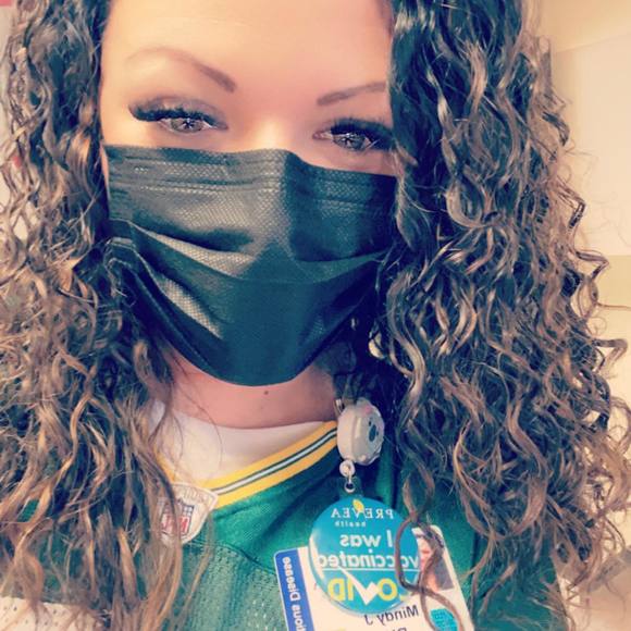 Profile Picture of Mindy Irving-johnson (@rella79) on Poshmark