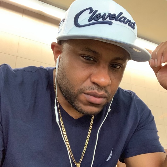 Profile Picture of Ralph Taylor (@ralphtaylor1977) on Poshmark