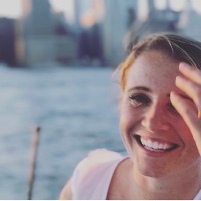 Profile Picture of Molly MacKenzie (@mackenziemmolly) on Twitter