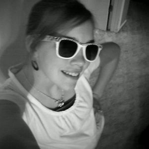 Profile Picture of Haley Fox (@haley_loves_froggys) on Myspace