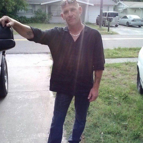 Profile Picture of Martin Carosella (@martinlaser) on Poshmark