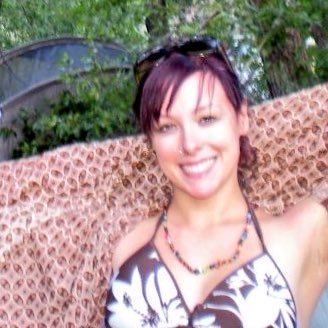 Profile Picture of Lisa Cheek (@doctorcheeeks) on Twitter