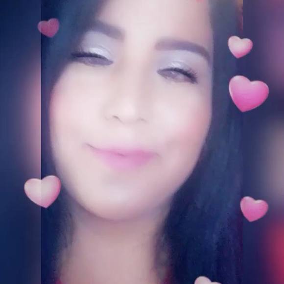 Profile Picture of Mariana Cisneros (@marianacisne694) on Poshmark