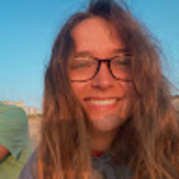 Profile Picture of Grace David (@gracedavid657) on Poshmark