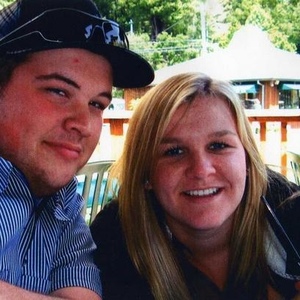 Profile Picture of Carly Dovel (@carlylovesshopping) on Myspace