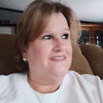 Profile Picture of Robin Ratcliff-Shuster (@ratcliffshuster) on Instagram
