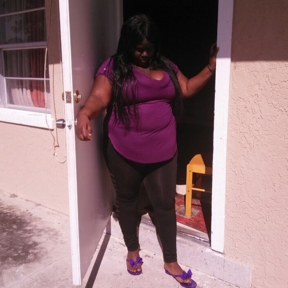 Profile Picture of Selina Hepburn (@selina_hepburn) on Poshmark
