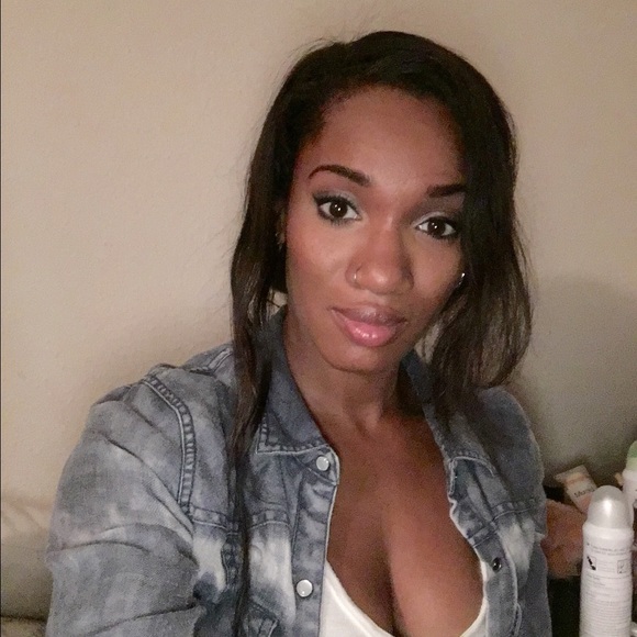 Profile Picture of Ayonna Jones-thomas (@yonnababylove) on Poshmark