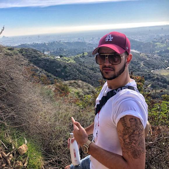 Profile Picture of Chris Medeiros (@cstyxx) on Poshmark