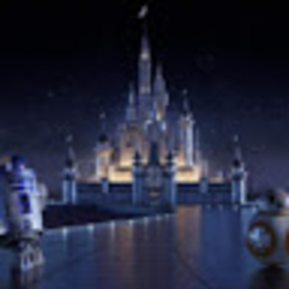 Profile Picture of Heather Kegney (@heatherkegney) on Poshmark