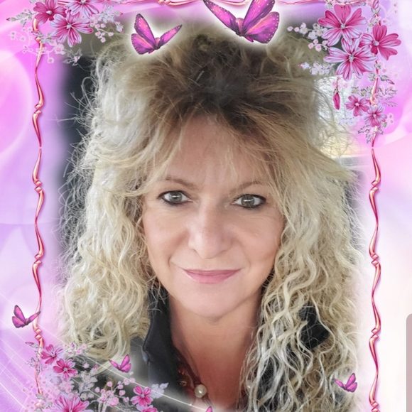 Profile Picture of Silke Humpe (@silkeallison) on Poshmark