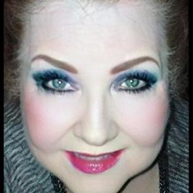 Profile Picture of Deborah Hayes Molzen (@kaffekiks) on Pinterest