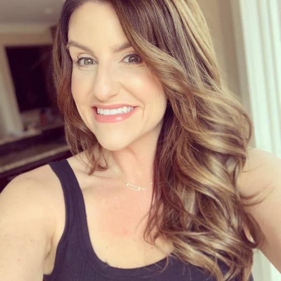 Profile Picture of Tarrah Lagler (@tarrahnova) on Poshmark