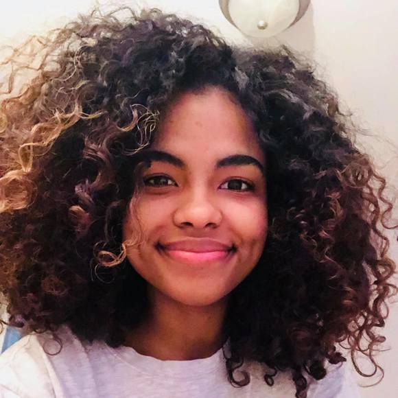 Chabzz Santos - Poshmark Profile Picture of Chabzz Santos (@chabzzsantos) on Poshmark