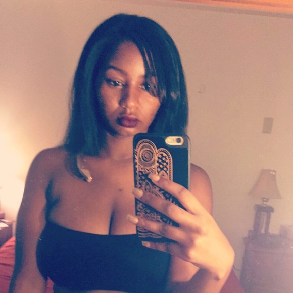 Profile Picture of Kenisha Edwards (@jamii777) on Poshmark