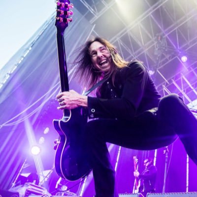 Profile Picture of Damon Johnson (@DamonJOfficial) on Twitter