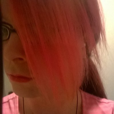 Profile Picture of Vicki Carson (@sweetiedrops84) on Twitter