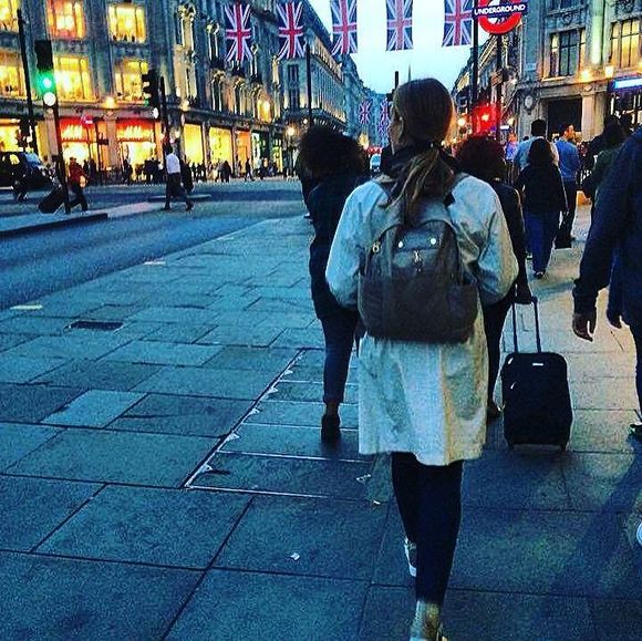 Profile Picture of Danielle Dumas (@danielleduma271) on Poshmark