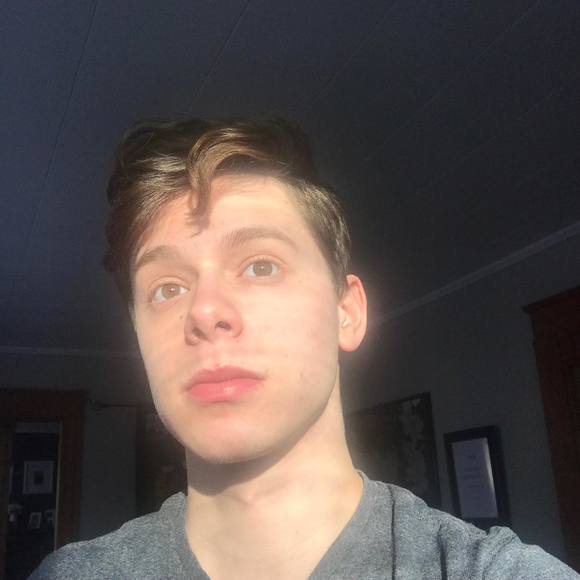 Profile Picture of Noah Quinn (@noahquinn6668) on Poshmark