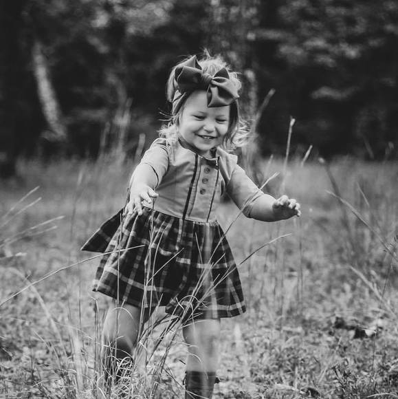 Profile Picture of Madison Neaville (@mneaville) on Poshmark