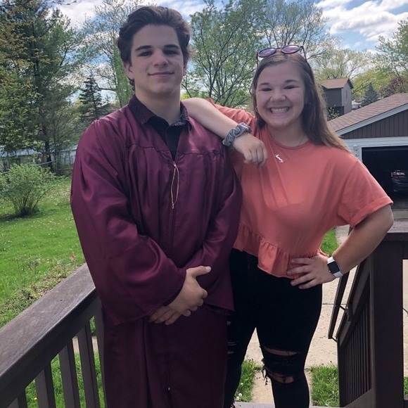 Sunny Bobnick - Poshmark Profile Picture of Sunny Bobnick (@sunnybobnick) on Poshmark