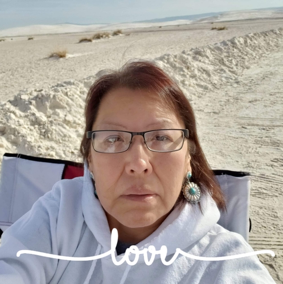 Profile Picture of Renae Bryant (@renaebry65) on Poshmark