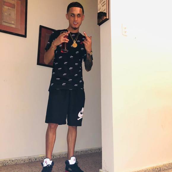 Profile Picture of Carlos Perez (@carlos380_) on Poshmark