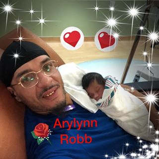 Profile Picture of Arnelle Robb (@arnelle.robb) on Facebook