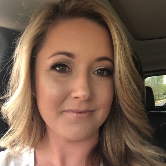 Profile Picture of Kathryn Rudolf (@k_rudolf) on Poshmark