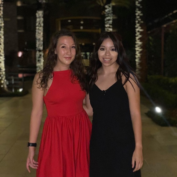 Profile Picture of Cassandra Campbell (@thecassandraa) on Poshmark