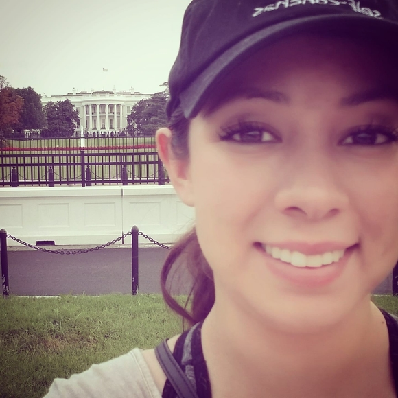 Profile Picture of Daniela Denise (@danieladenise) on Poshmark