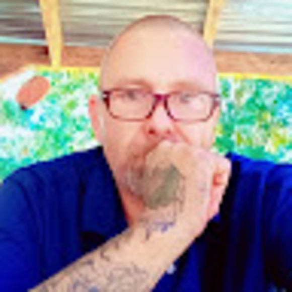 Profile Picture of David Mumme (@dmumme30) on Poshmark