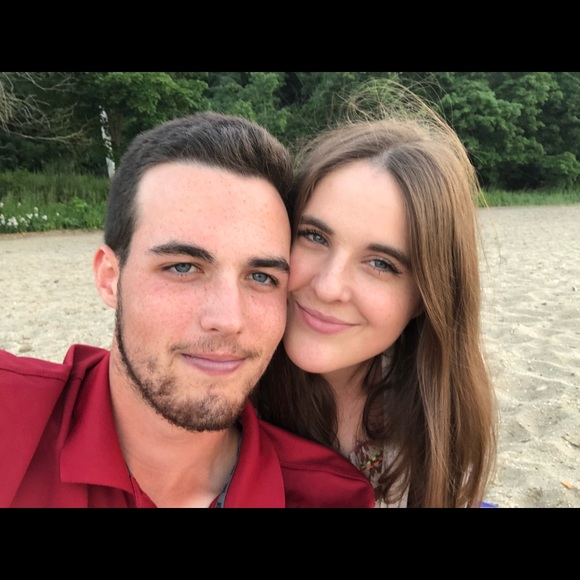 Profile Picture of Jenna Chase (@jennachase123) on Poshmark