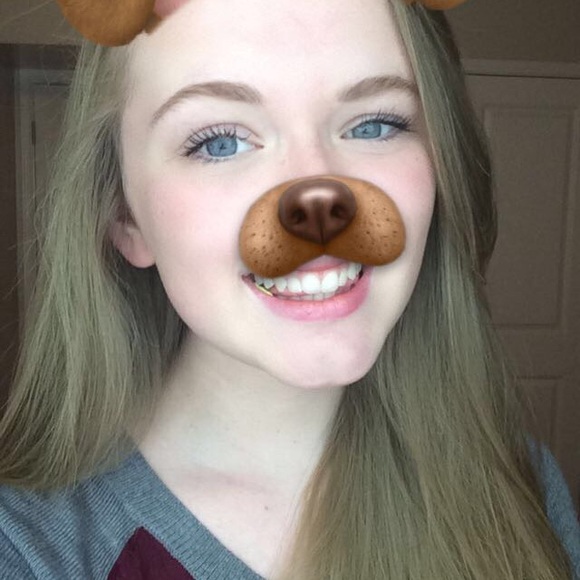 Profile Picture of Tabitha Watson (@tabithawat) on Poshmark
